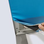 stampa-su-tessuto-con-bordino-siliconico-per-stand-moluari-VCT