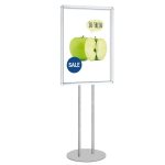 PBS849-espositore-50x70-con-cornice-a-scatto-autoportante