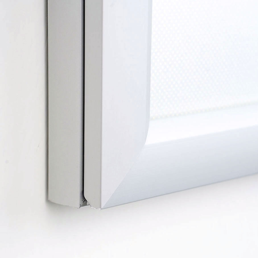 PBS875-dettaglio-profilo-cornice-a-scatto-formato-A4-retroilluminata