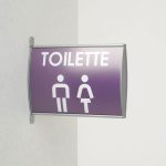 PBS040-targa-a-bandiera-da-interno-fisaggio-a-parete