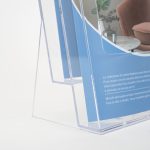 PBS412-porta-depliant-da-banco-in-plexiglass-con-due-tasche-a4