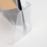 PBS416-tasca-espositore-da-banco-plexiglass-porta-depliant-con-2-tasche-1_3-A4