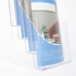 PBS420-porta-depliant-da-banco-con-4-tasche-A4