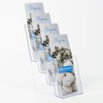 PBS422-espositore-porta-depliant-4-tasche-13-A4-in-plexiglass-trasparente-da-banco