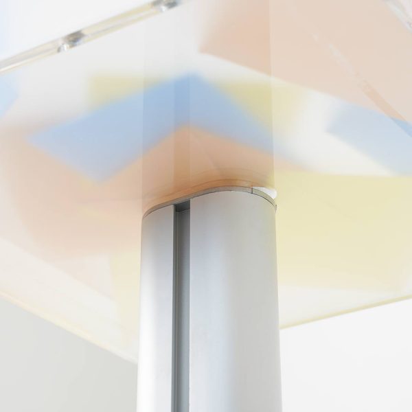 PBS490U-cubo-in-plexiglas-satinato-su-piantana-ptofilo-alluminio