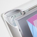 PBS502-leggio-in-plexi--autoportante-con-cornice-a--scatto-e-grafica-intercambiabile