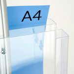 PBS555-porta-depliant-cataloghi-da-terra-bifacciale-con-8-tasche-plexi-A4