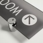 PBS712-distanziale-perimetrale-alluminio-cromato-lucido-per-fissaggio-targhe-a-muro