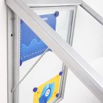 PBS977140-apertura-bacheca-con-pistoncini-a-gas