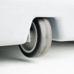 PCRBZ71-cavalletto-bifacciale-70x100-base-zavorrabile-dettaglio-ruote-per-trasporto