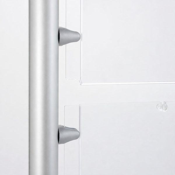 espositore-da-pavimento-porta-avvisi-con-tasche-in-plexiglass