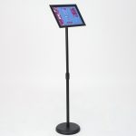 PBLCRLG41-leggio-autoportante-nero-con-cornice-nerea