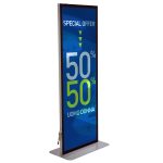 PBSTMAG-totem-pubblicitario-luminoso-led-bifacciale-per-negozi