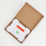 kit-confezione-targa-in-plexiglass-segnaletica-da-muro-kit-viti-e-biadesivo