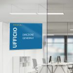 targa-in-plexiglass-applicazione-su-vetro